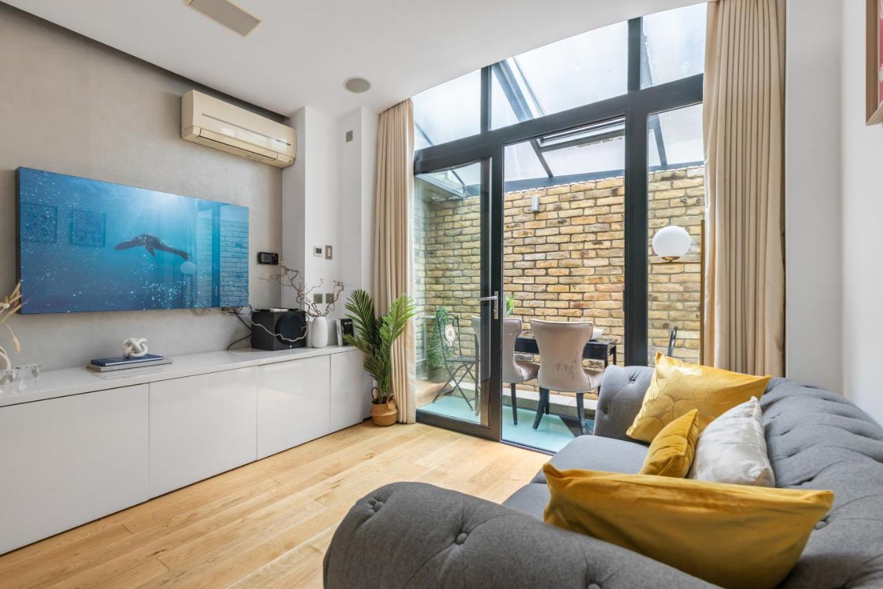 Trafalgar Square Arty Apartment لندن المظهر الخارجي الصورة