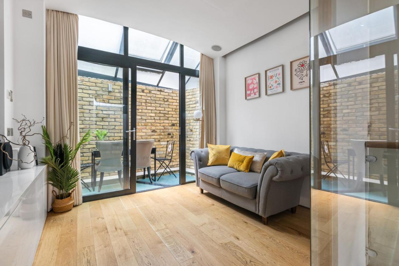 Trafalgar Square Arty Apartment لندن المظهر الخارجي الصورة